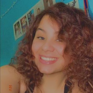 Meet your Posher, Shania